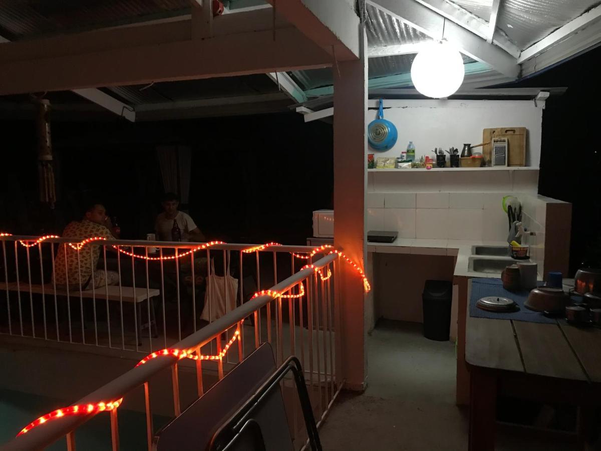 Hostel Lions Мамбаджао Екстериор снимка